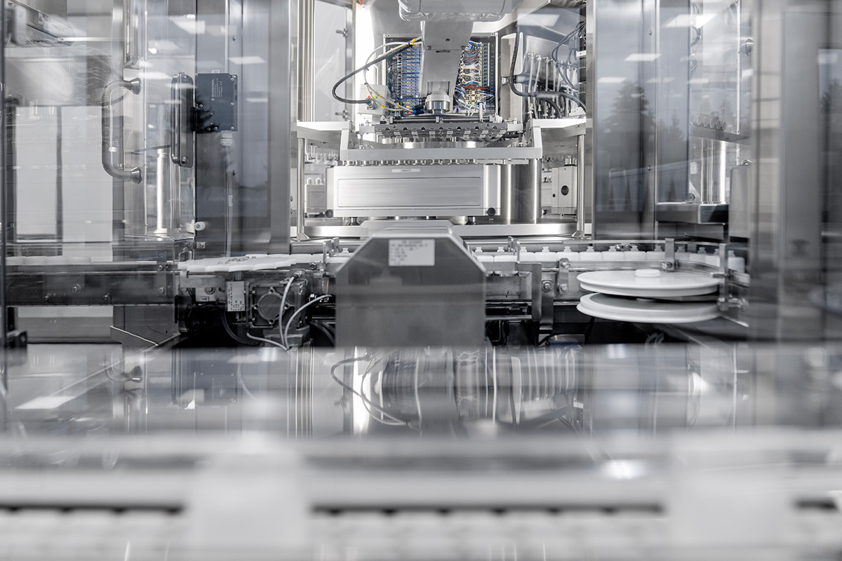 Cleanroom production stainless steel surfaces